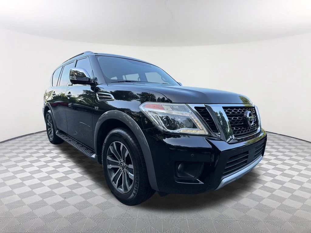 Used 2018 Black Nissan SL image 3