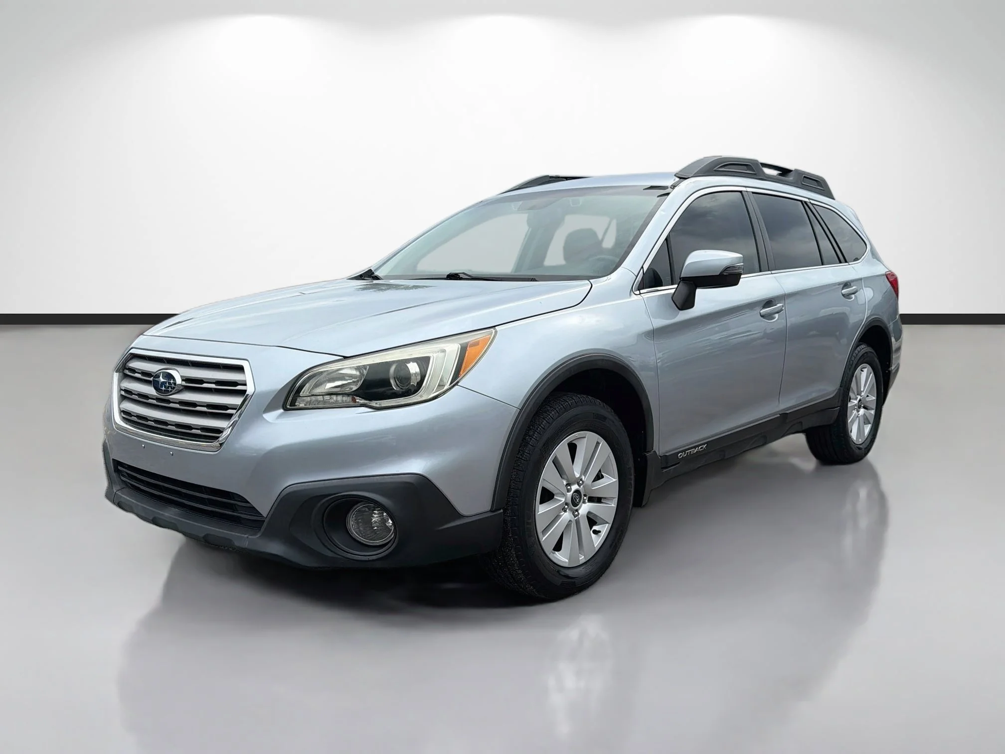 Used 2016 Ice Silver Metallic Subaru 2.5i Premium image 7