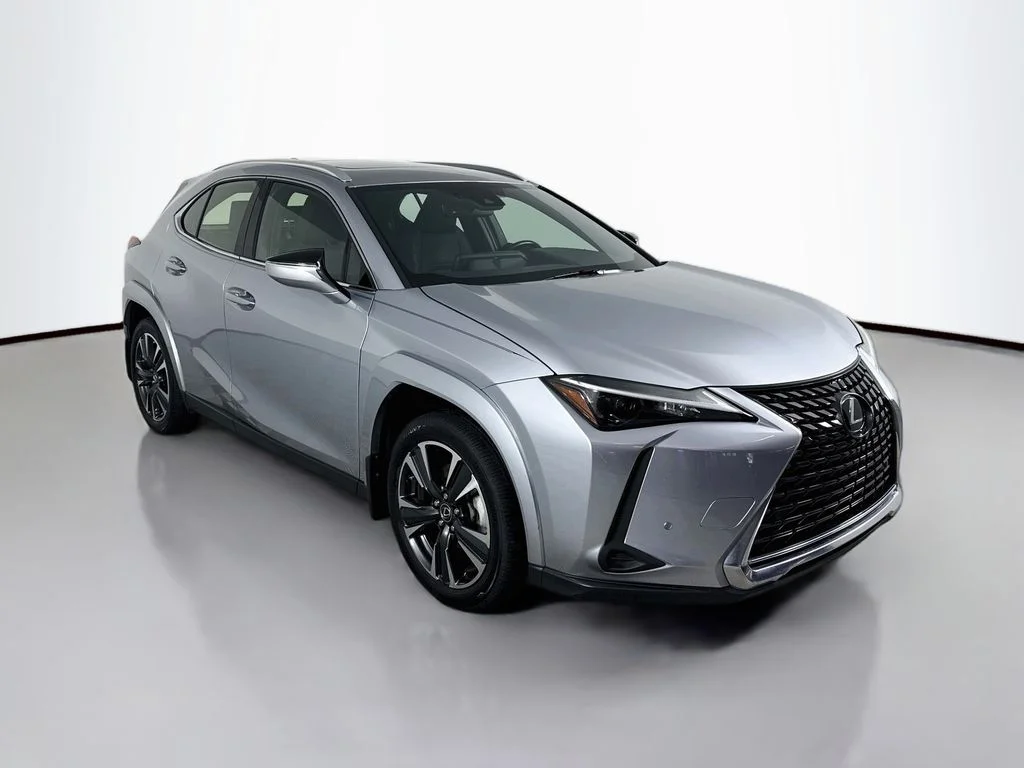 Used 2023 Iridium Lexus 250h Premium image 7