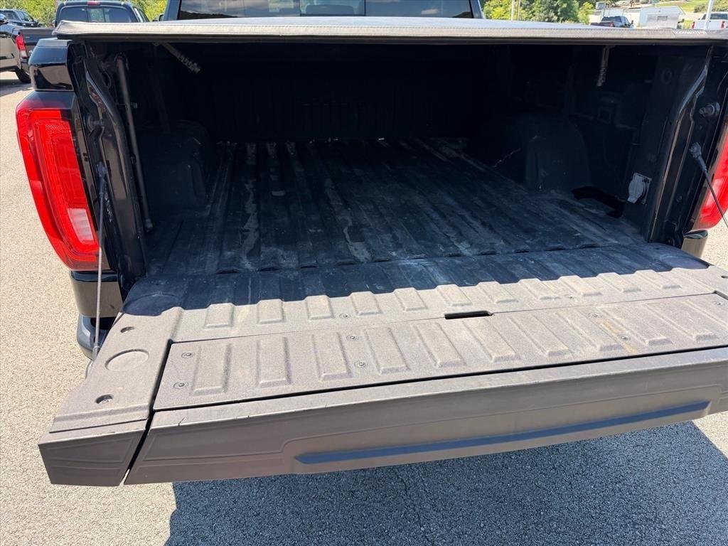Used 2022 Onyx Black GMC AT4 image 23