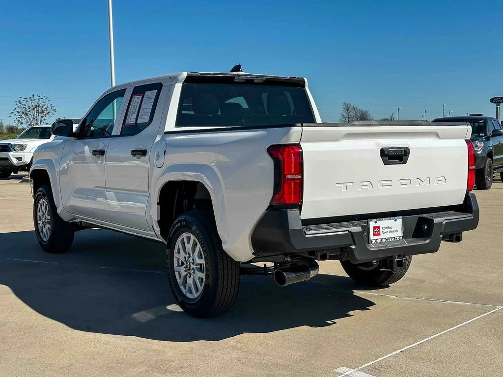 2026 Toyota Tacoma SR - Photo 27