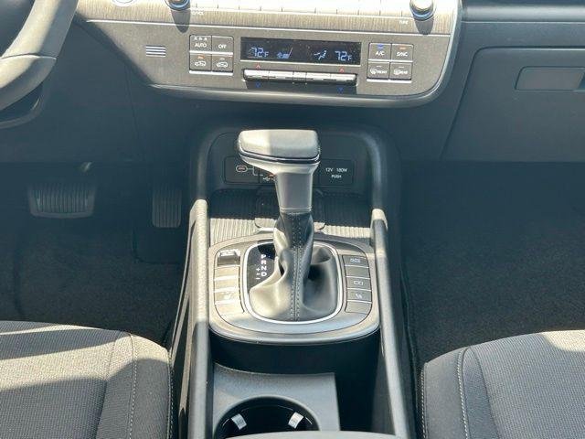 New 2026 Black Hyundai SEL Sport FWD image 18