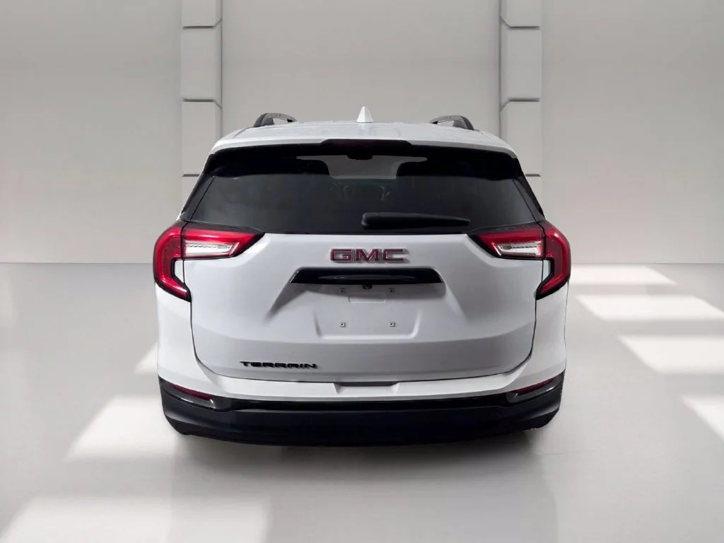 Used 2022 Summit White GMC SLT image 5