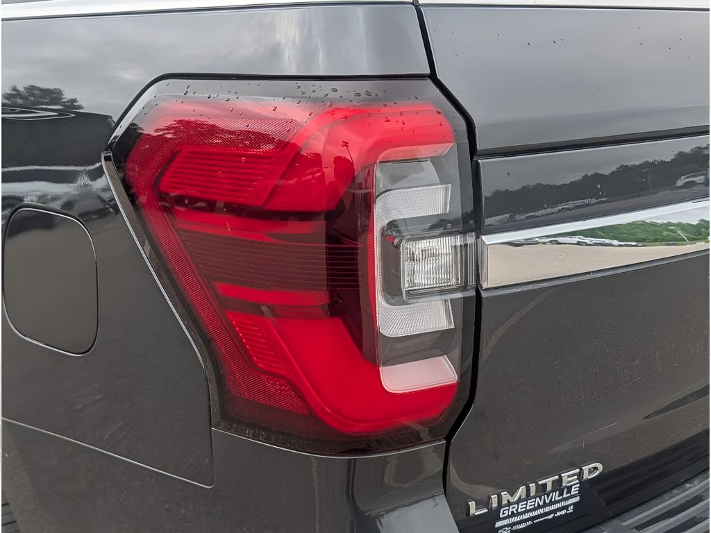 Used 2023 Dark Matter Metallic Ford Limited image 4