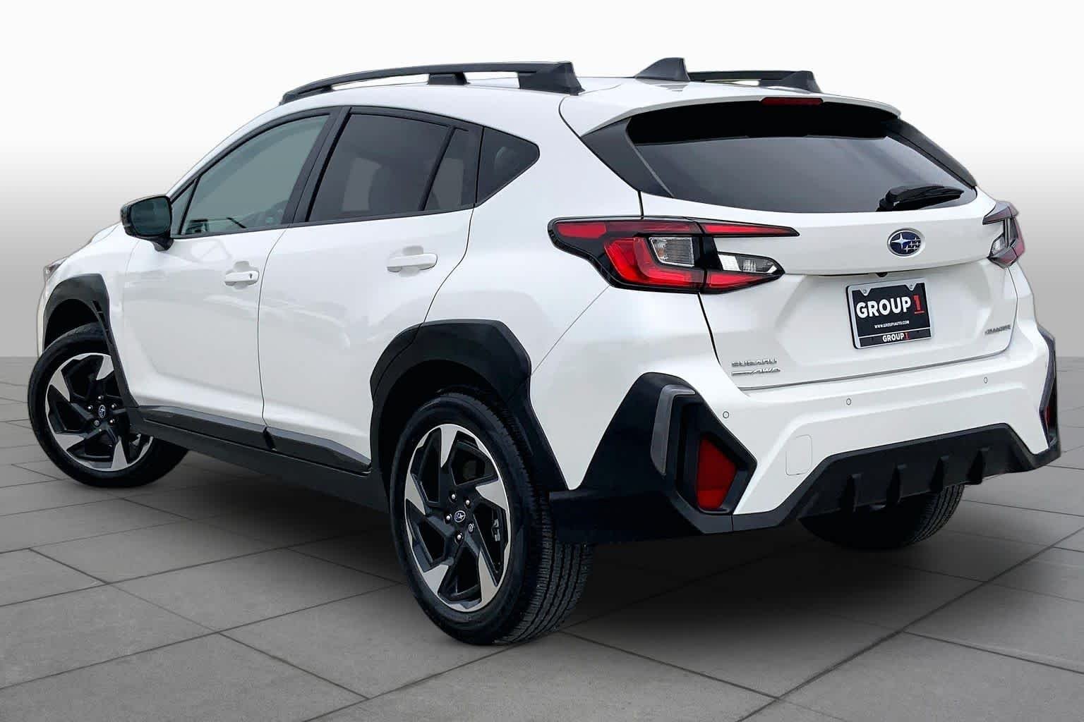 Used 2024 Crystal White Pearl Subaru Limited image 12