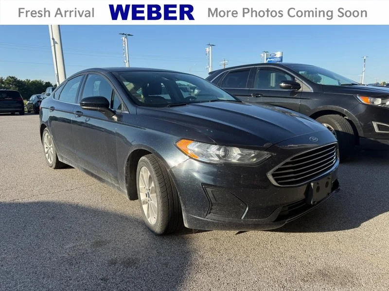 2020 Ford Fusion SE FWD's photo