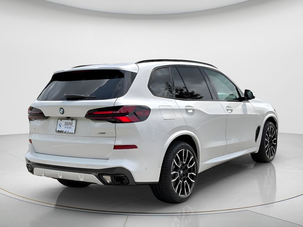 New 2026 Mineral White Metallic BMW sDrive40i image 5