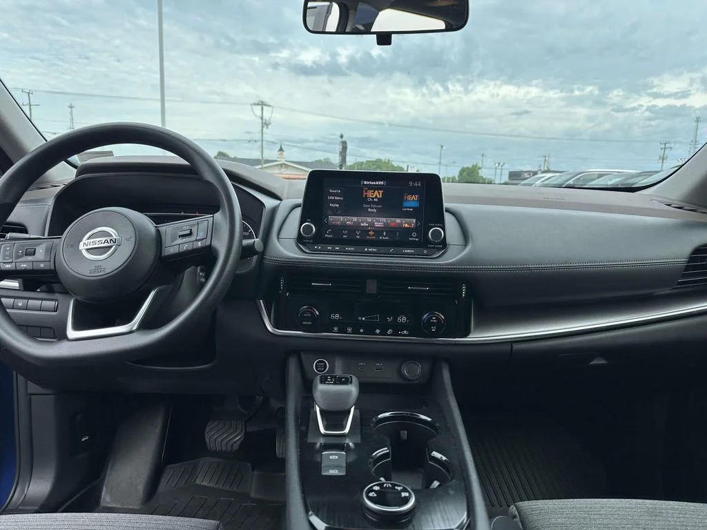 Used 2021 Blue Nissan SV image 20