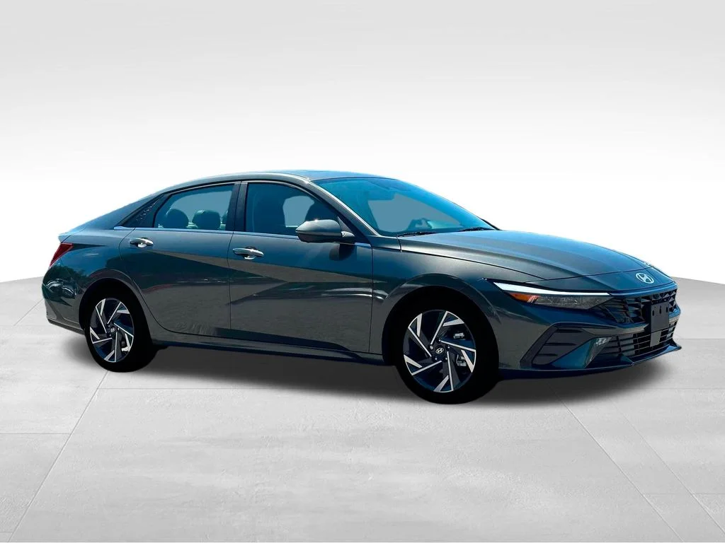 Used 2025 Gray Hyundai Limited image 11