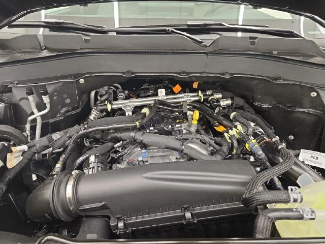 New 2027 Carbonized Gray Metallic Ford Active image 42