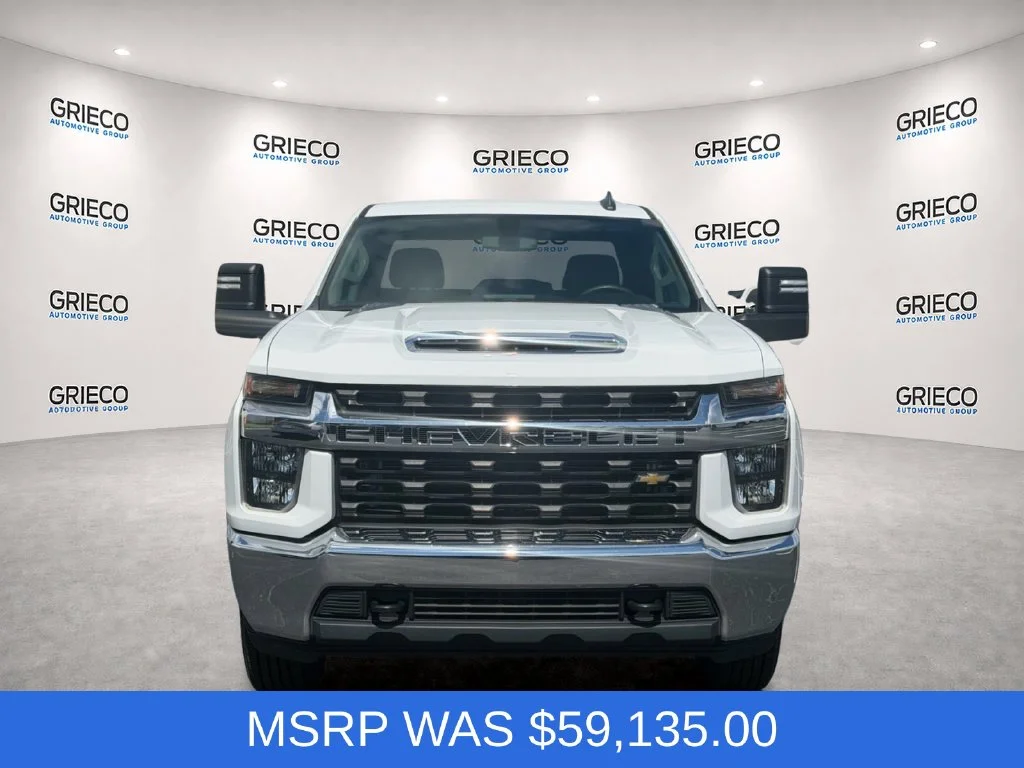 Used 2022 White Chevrolet LT image 2