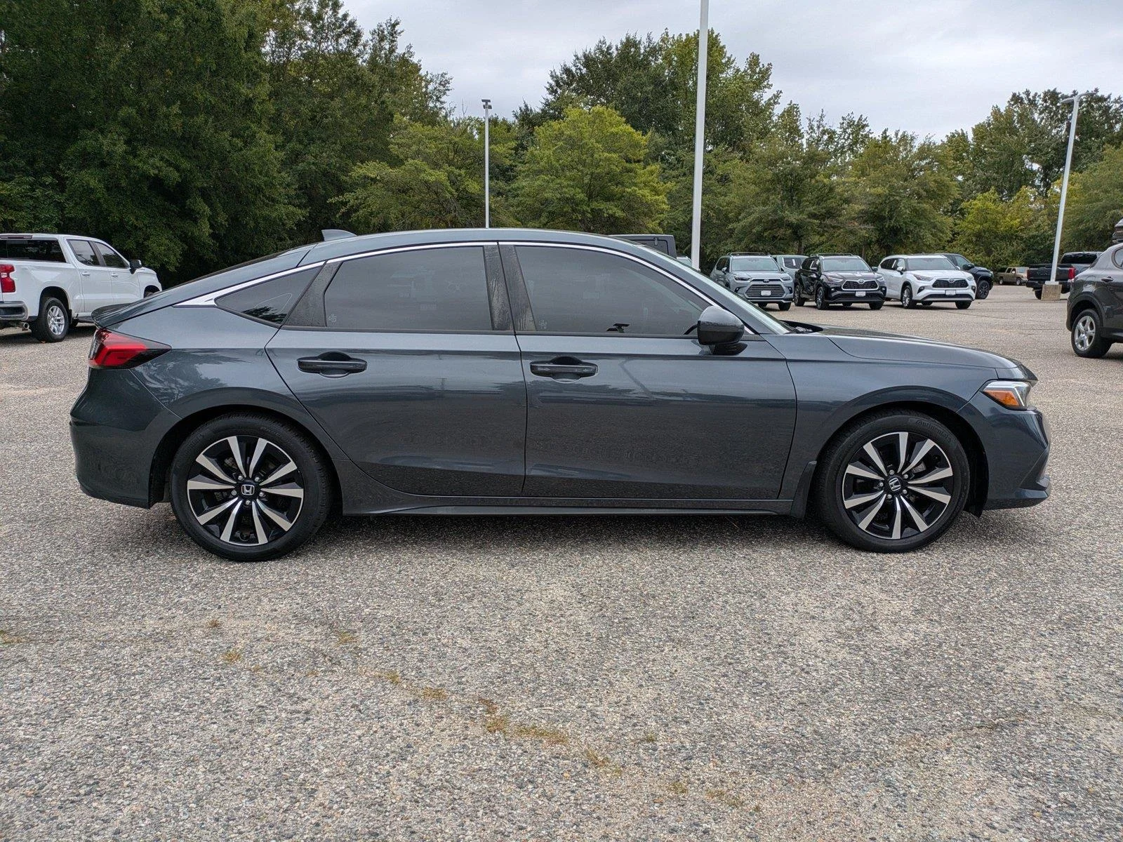 Used 2024 Meteorite Gray Metallic Honda EX-L image 3