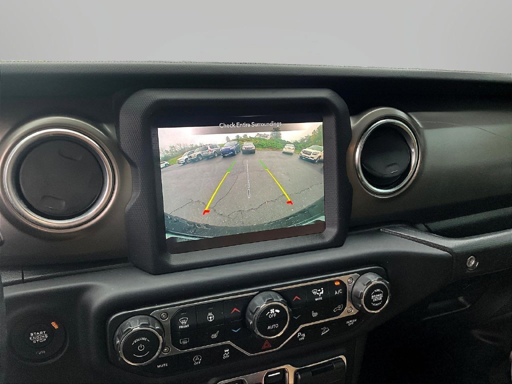 Used 2019 White Jeep Unlimited Rubicon image 15