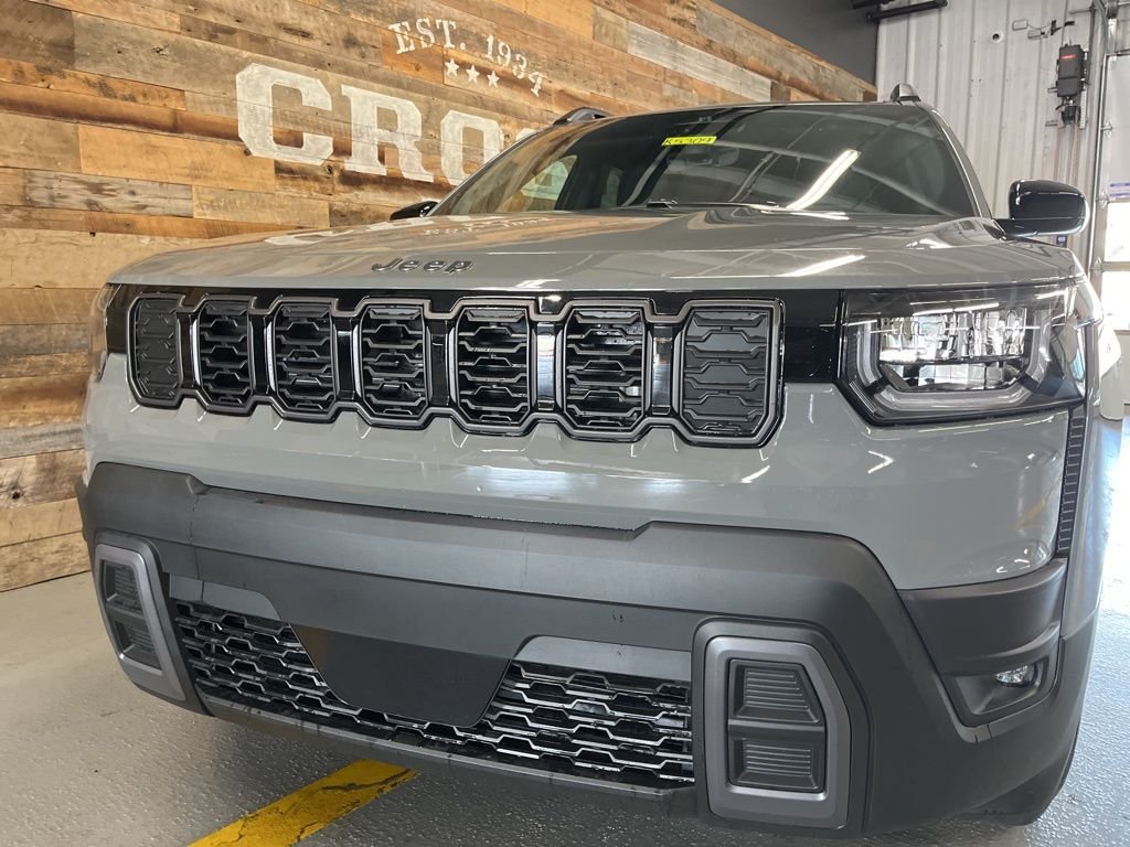 New 2026 Sting-Gray Clearcoat Jeep Laredo image 9