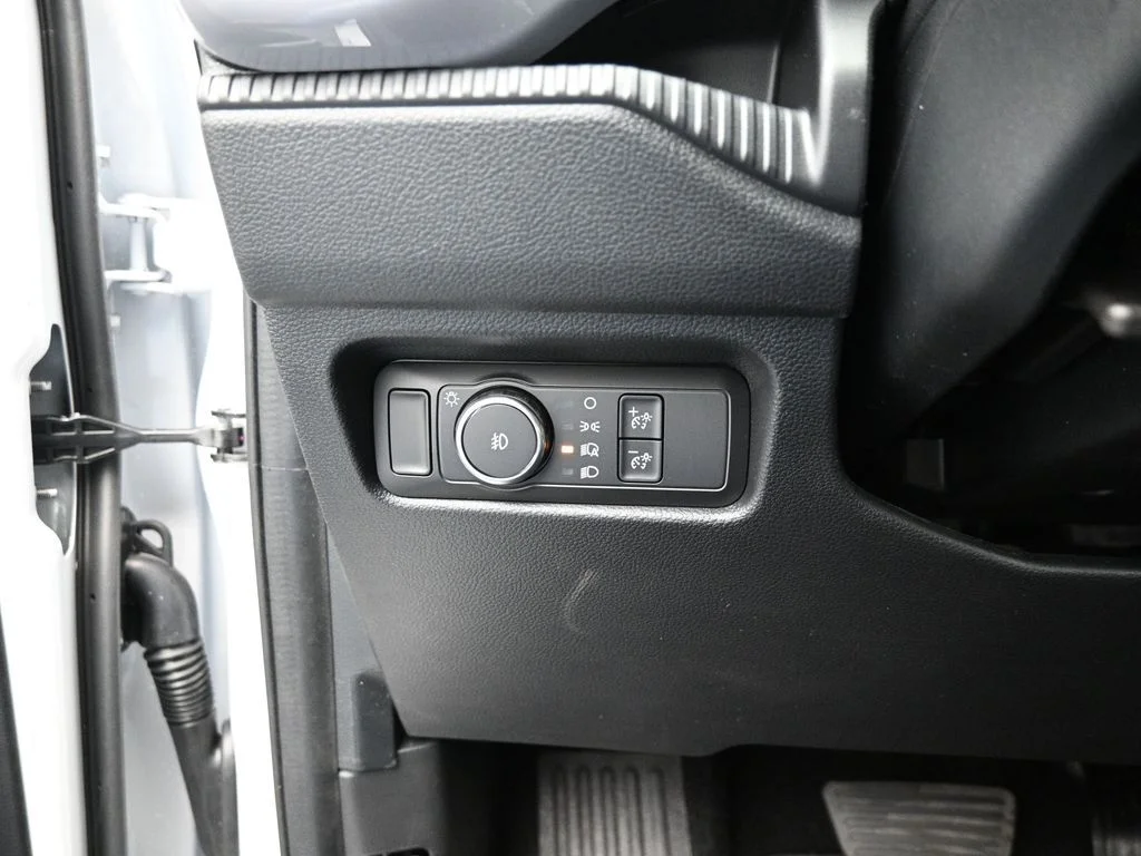 New 2025 White Ford XL image 11