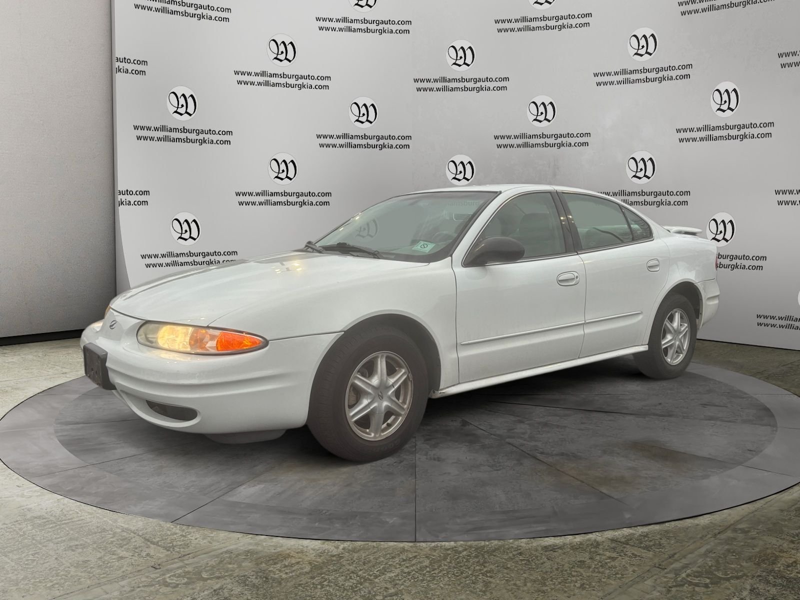 2004 Oldsmobile Alero GL1
