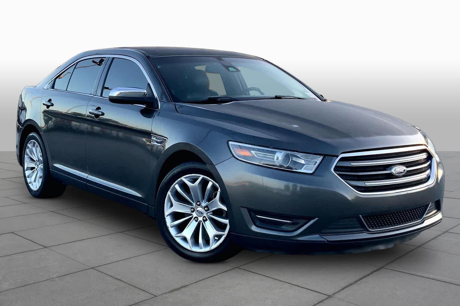 Pre-Owned 2017 Ford Taurus Limited