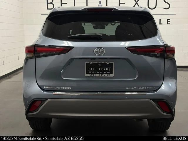 Used 2024  Toyota Platinum image 5