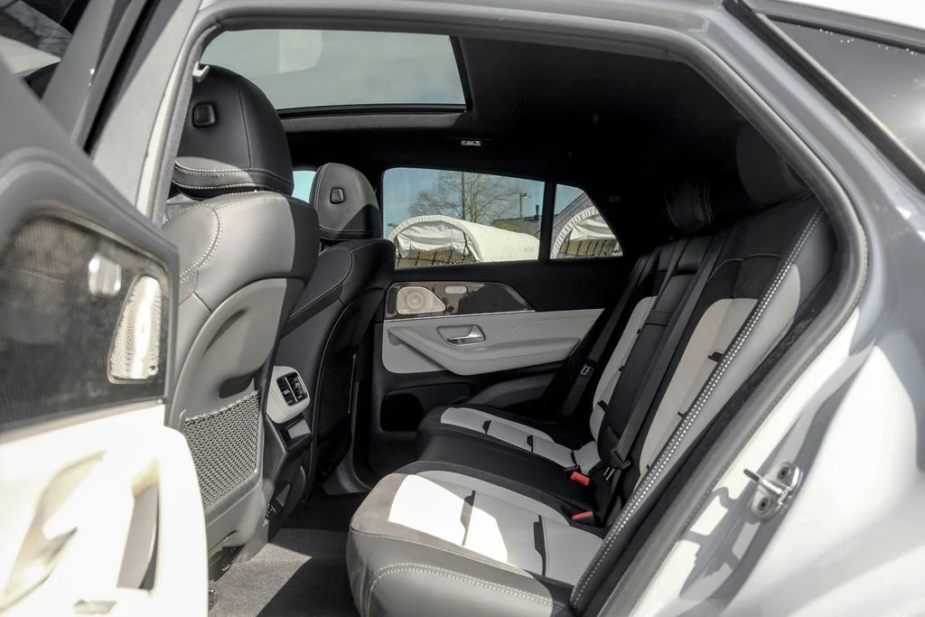 New 2026 MANUFAKTUR Alpine Grey Mercedes-Benz GLE 53 AMG® image 17