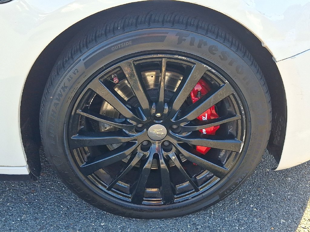 Used 2019 White Maserati S Q4 image 8