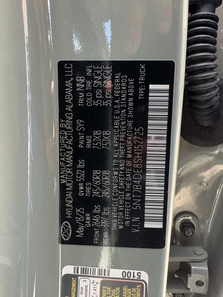 Used 2025 Sage Gray Hyundai SEL image 29