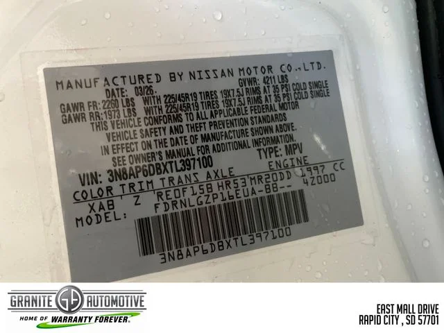 New 2026 Aspen White TriCoat / Super Black Two-tone Nissan SR image 10