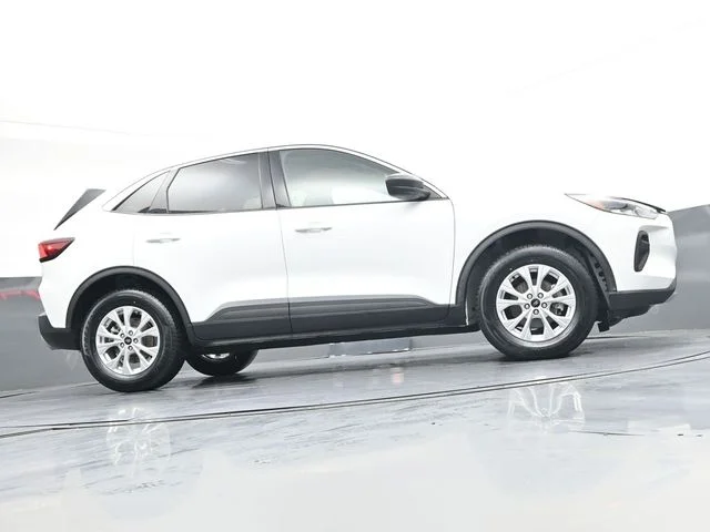 Used 2023 White Ford Active image 36