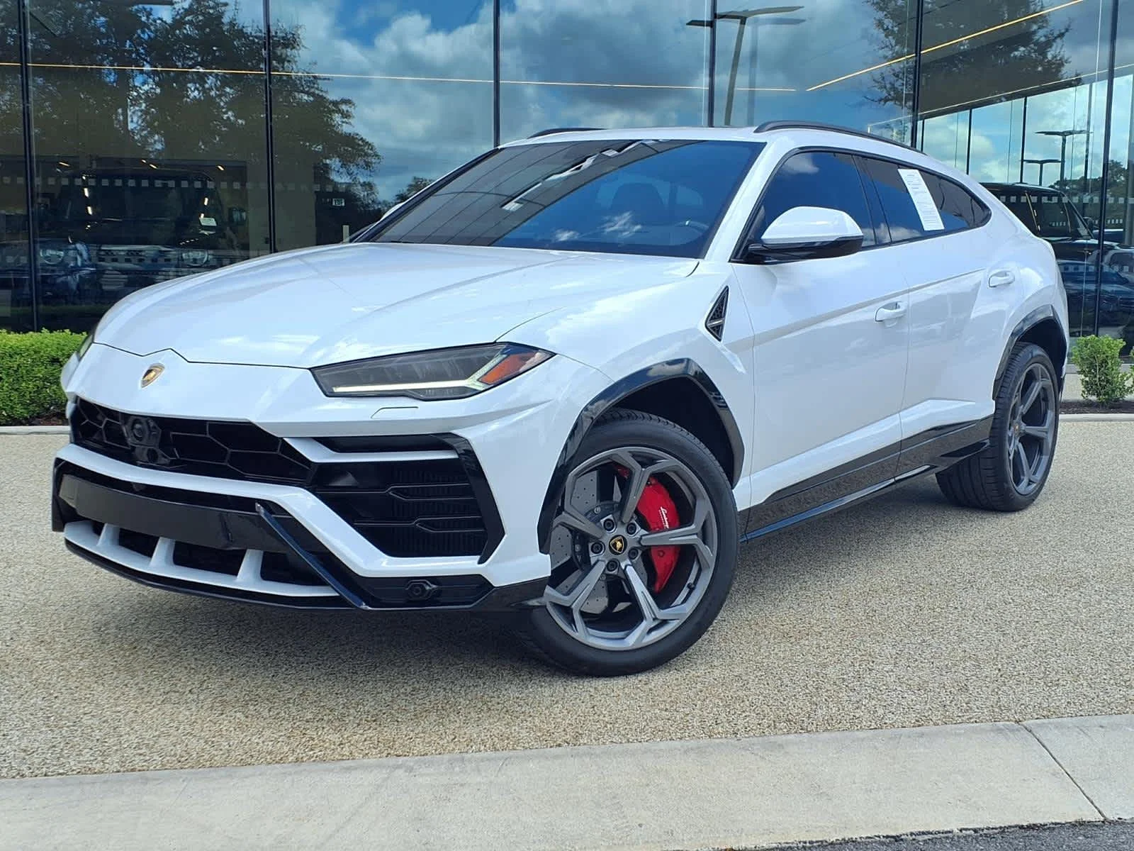 2022 Lamborghini Urus 4.0 V8's photo
