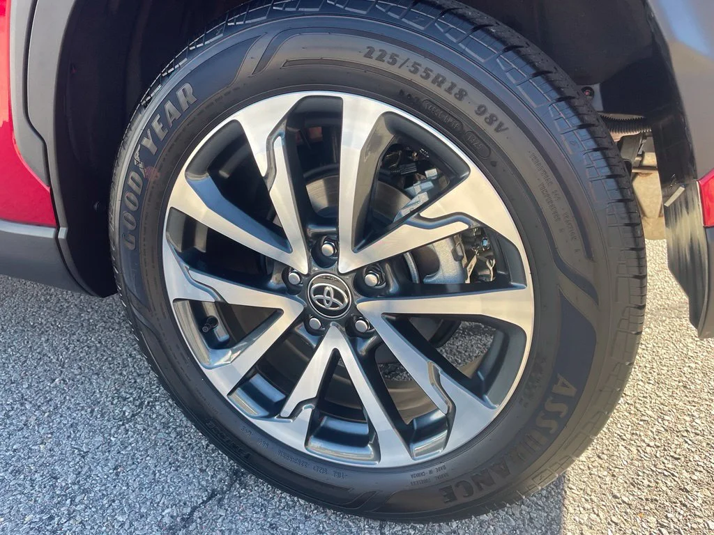 Used 2025 Red Toyota XLE image 10