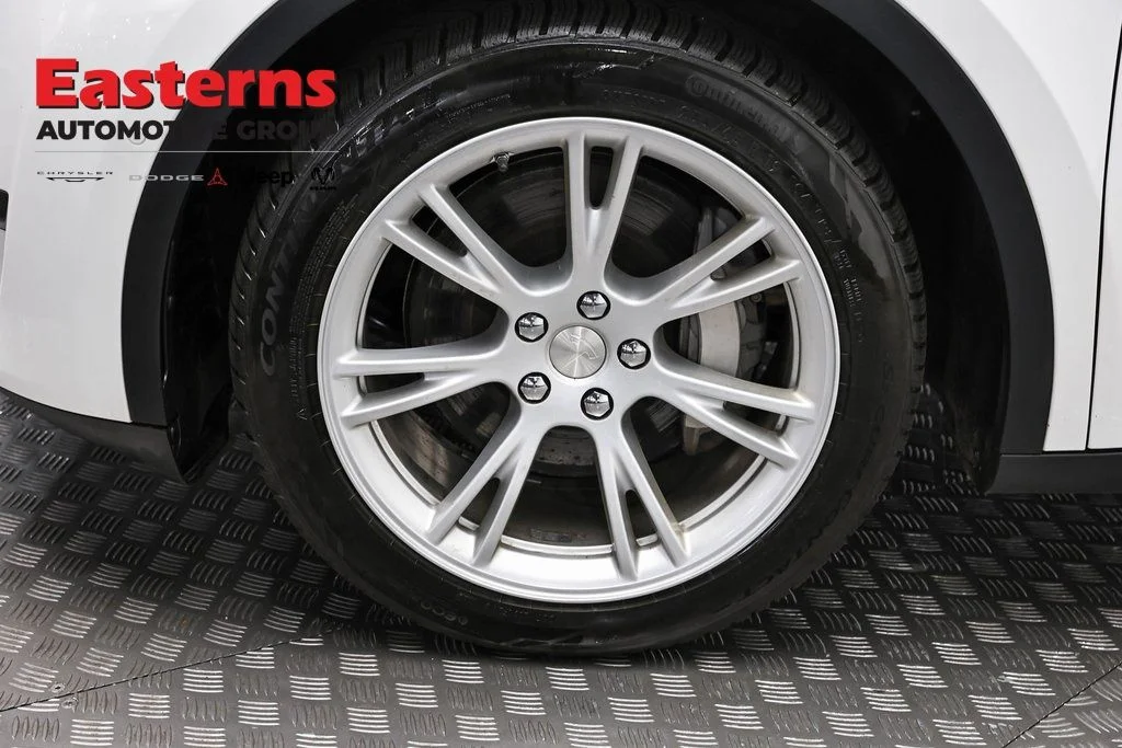 Used 2021 White Tesla Long Range image 26