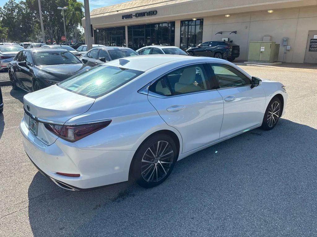 Certified Used 2023 White Lexus 350 image 5