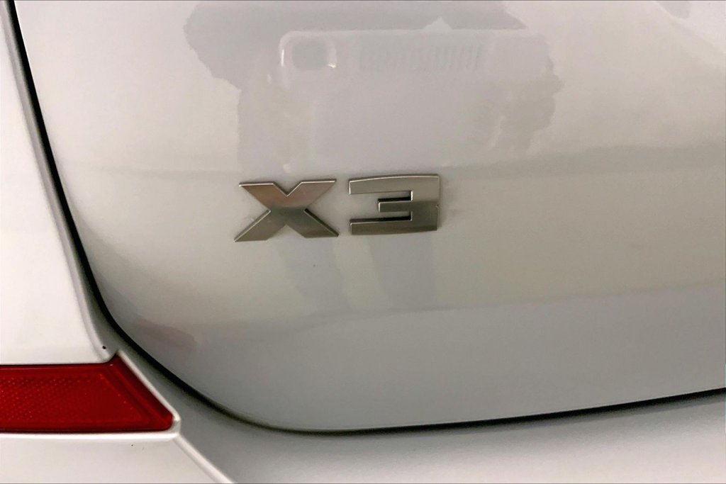 Used 2018 Glacier Silver Metallic BMW M40i image 7