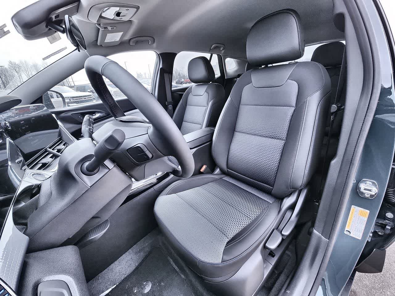2026 Chevrolet Trax LT - Photo 12
