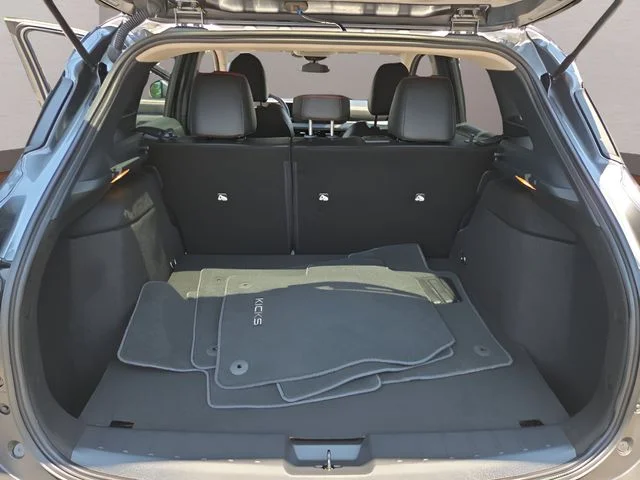 Used 2025 Gray Nissan SR image 28