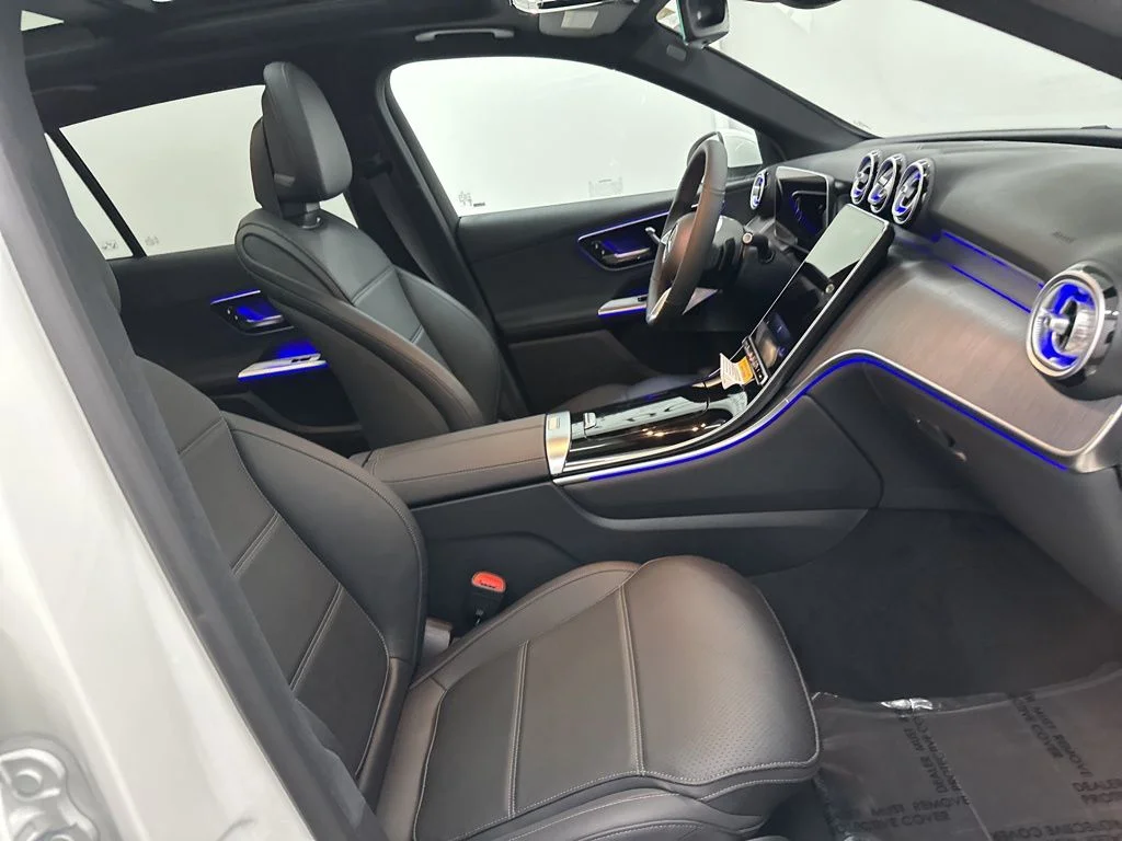 Certified Used 2026 White Mercedes-Benz GLC 300 image 19