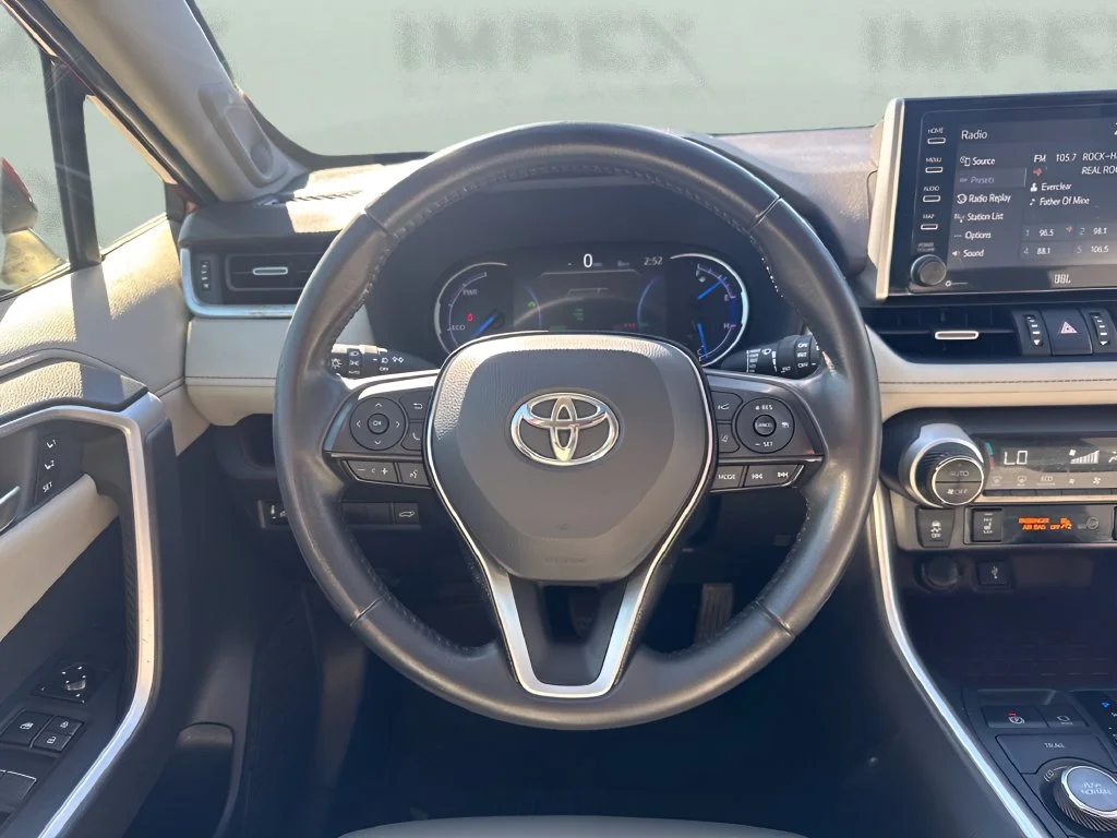 Used 2020 Red Toyota Limited image 14