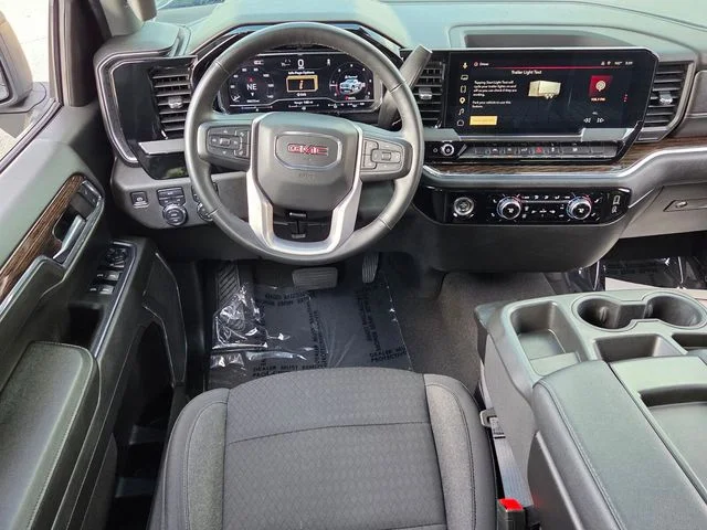 Used 2024 Silver GMC Elevation image 12