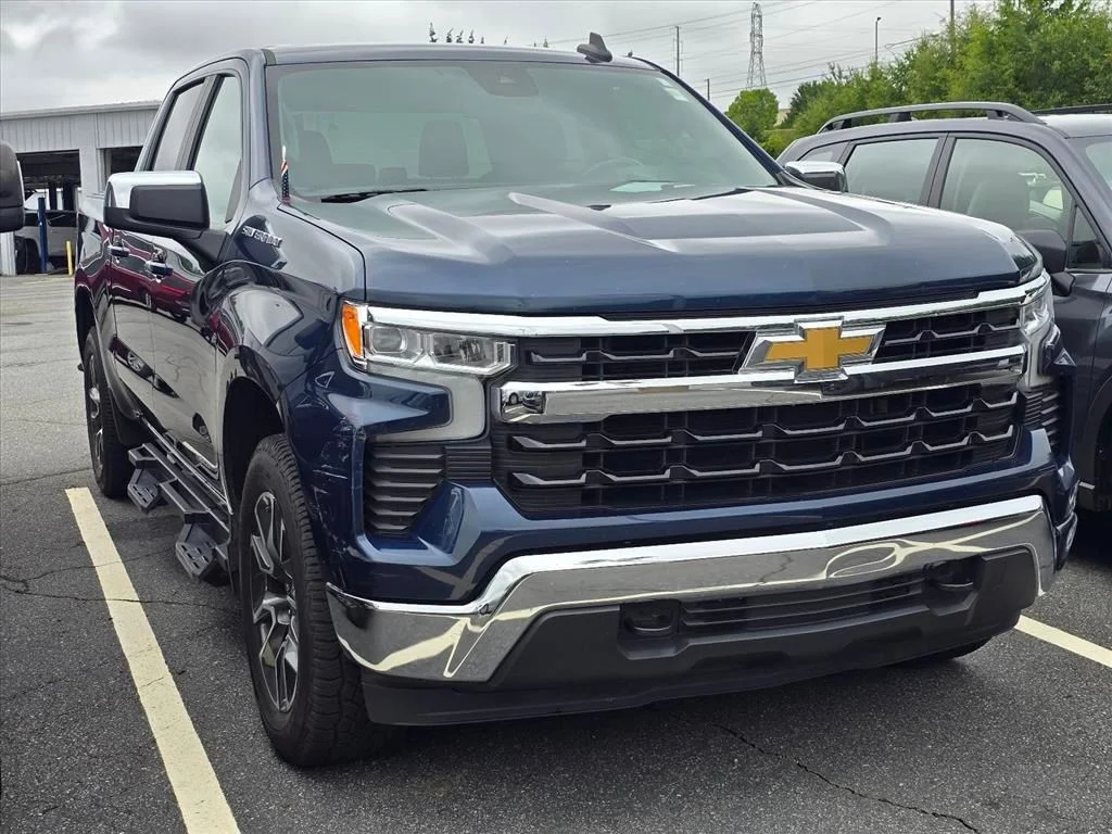 Used 2022 Blue Chevrolet LT image 9