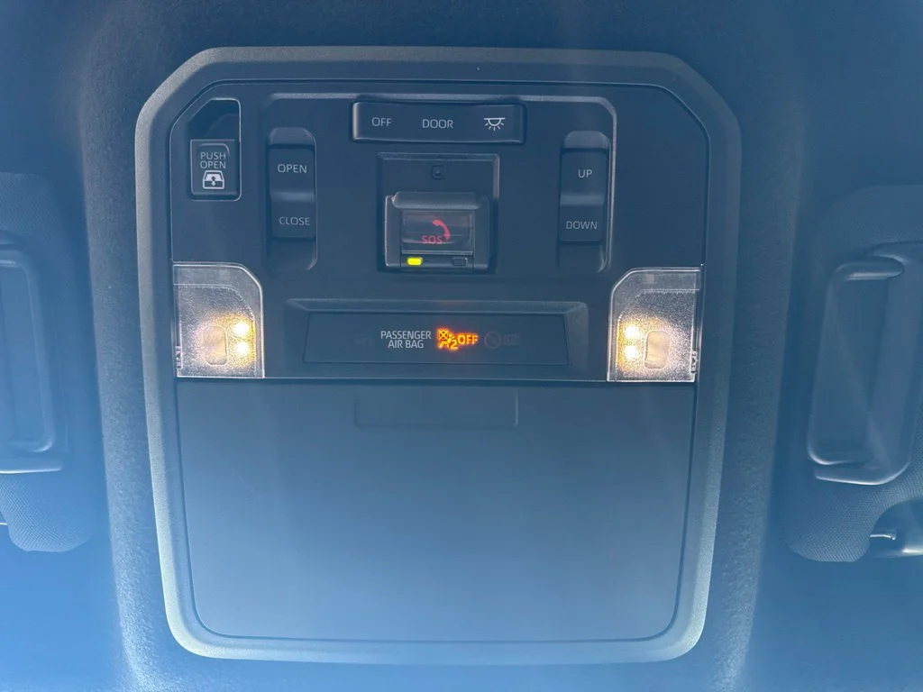 Used 2025  Toyota SR5 image 29