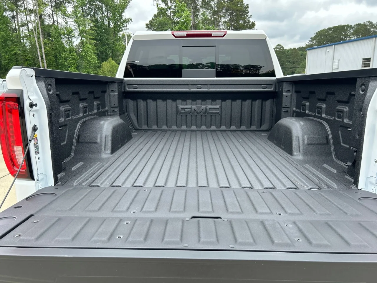 New 2026 Summit White GMC SLT image 7