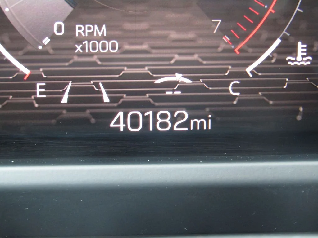Used 2024 Black GMC Elevation image 31