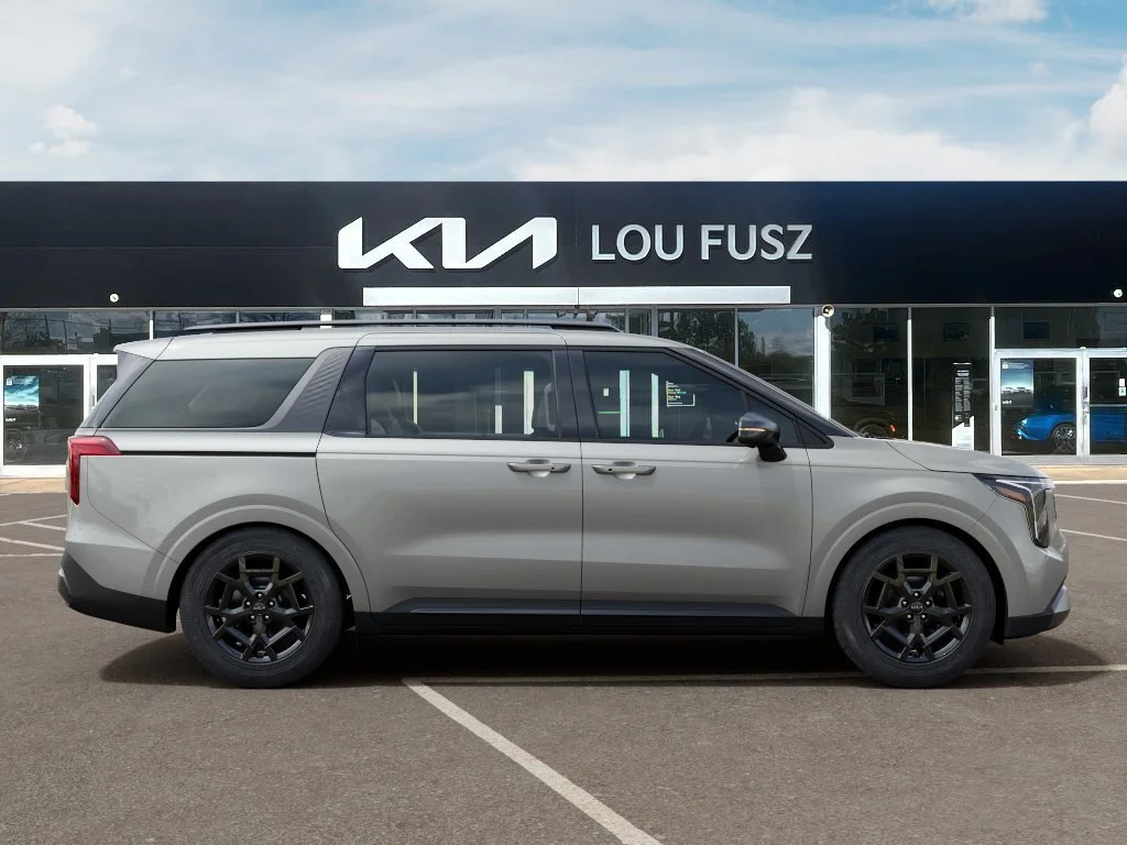 New 2027 Ivory Silver Kia EX image 7