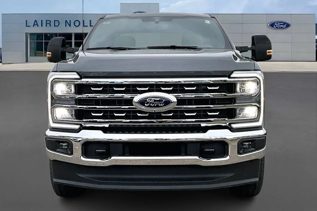New 2026 Gray Ford F-350® Lariat® image 15