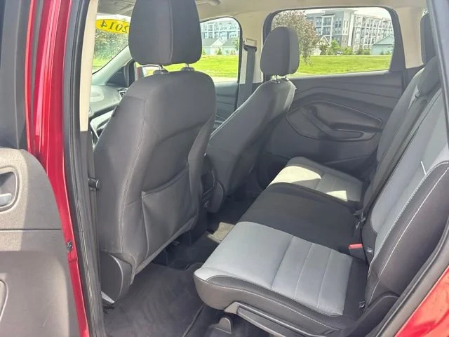Used 2014 Red Ford SE image 22
