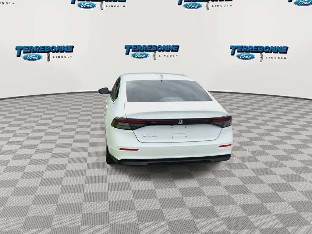 Used 2024 White Honda LX image 7