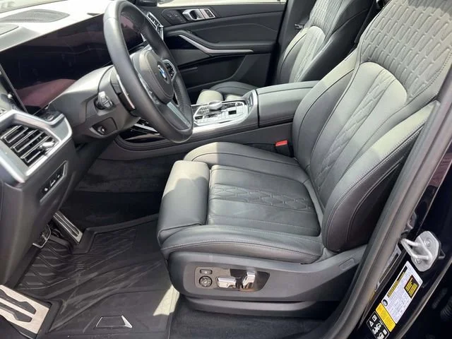 Used 2024 Black BMW xDrive40i image 22