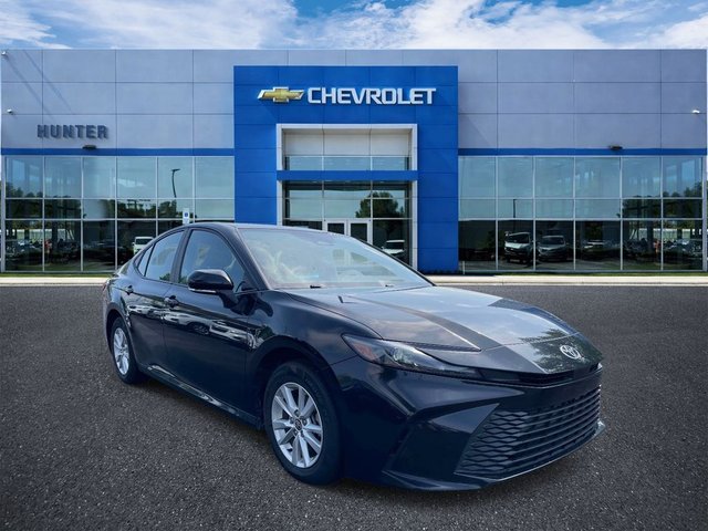 2025 Toyota Camry Hybrid LE