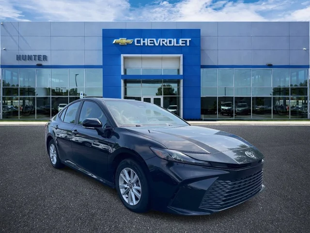 2025 Toyota Camry Hybrid LE