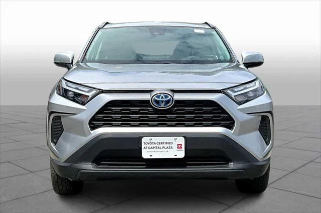 Certified Used 2022 SILVER SKY METALLIC Toyota  image 4