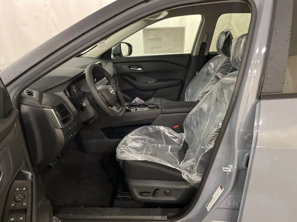 New 2026 Boulder Gray Pearl Nissan SV image 12